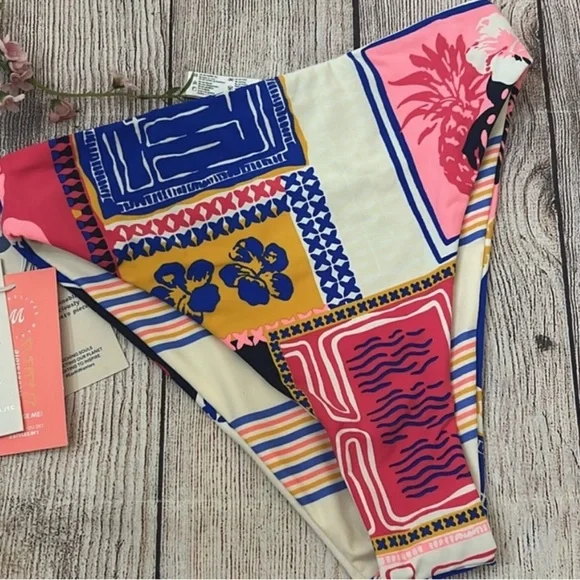 NWT Maaji Women's Rise/High Leg Bottom - Picture 4 of 8